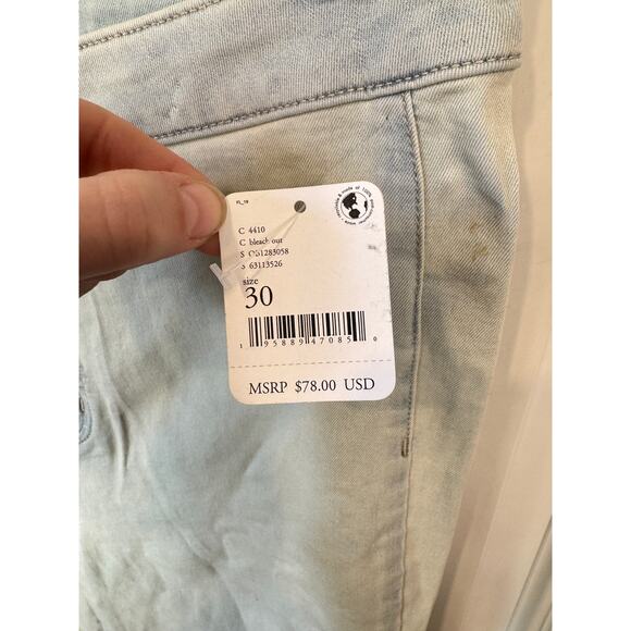 FREE PEOPLE NWT Light Wash High Rise Youthquake Cropped Flare Jeans Size 30 - Picture 9 of 9